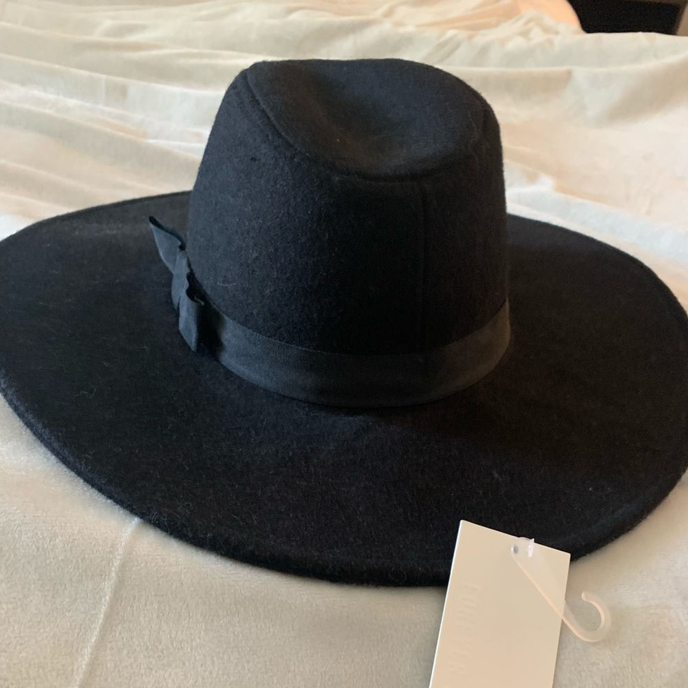 NWT black hat